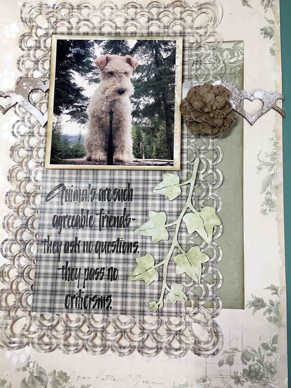Add the ivy sprig as shown.