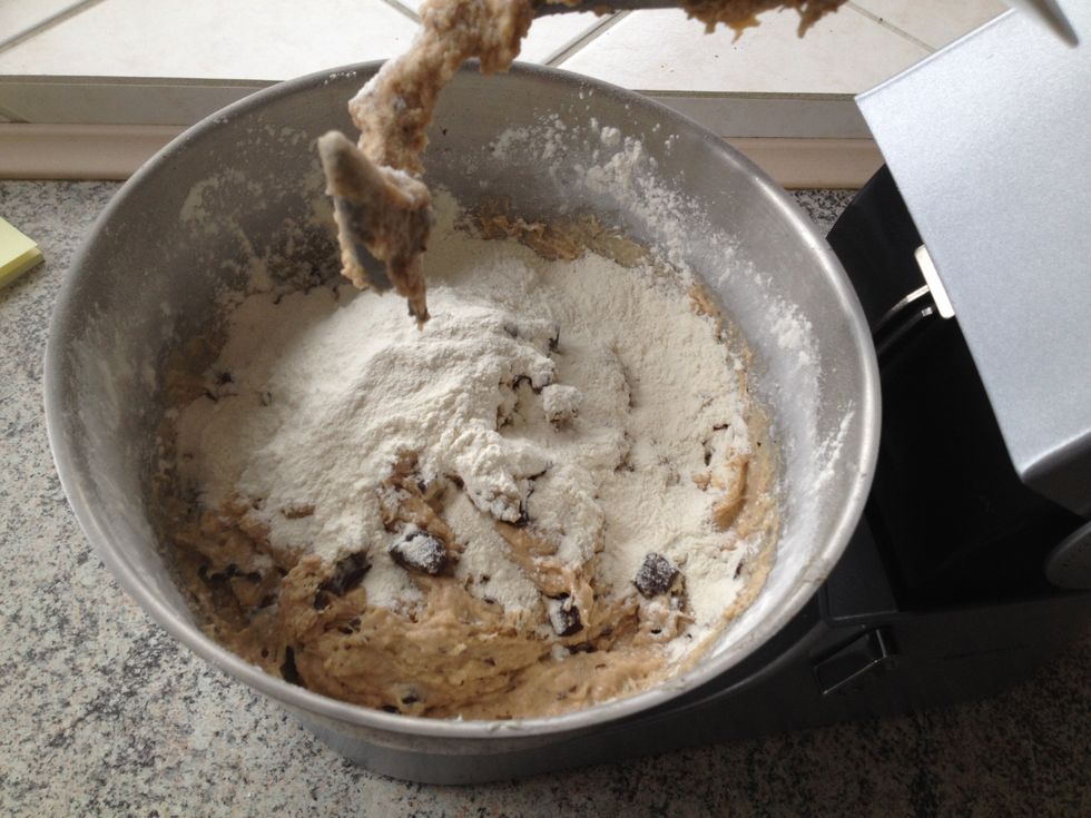 Add the last 100 grams of flour