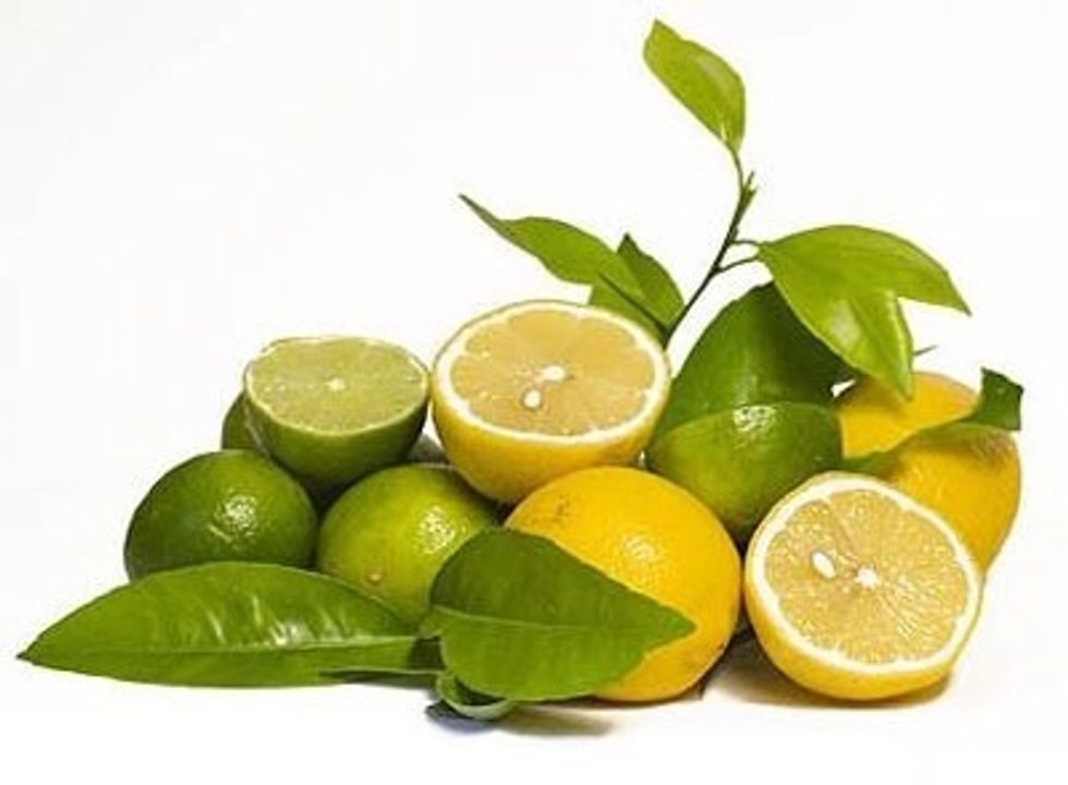 Add the lemon and lime to the ingredients. About 25% of the dish deep.