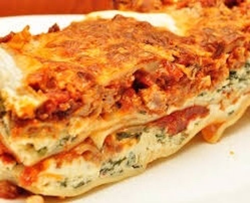 Add the meat to the sauce & let it simmer for 3 hours