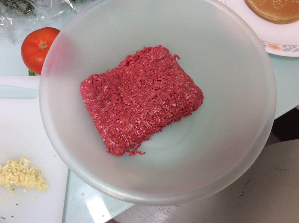 Add the mince to a bowl