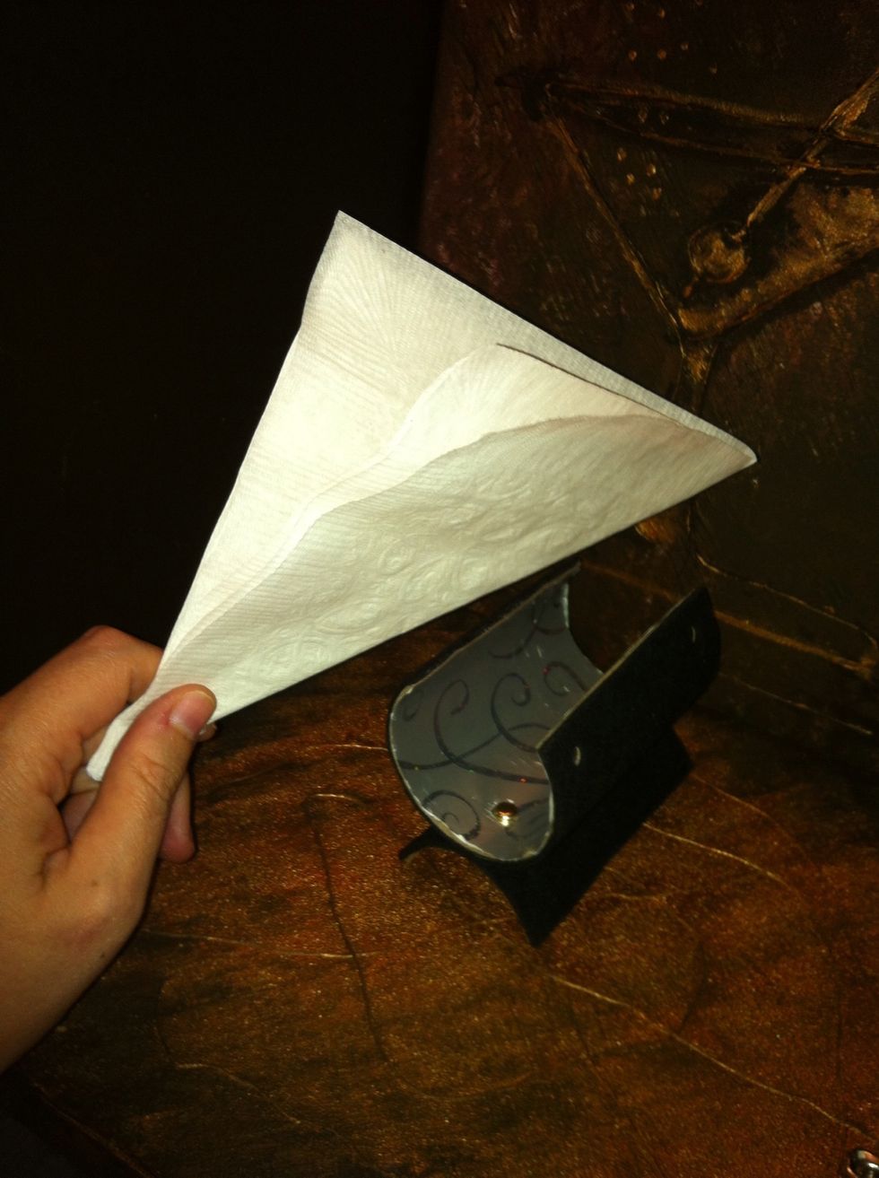 Add the napkins and you are done.