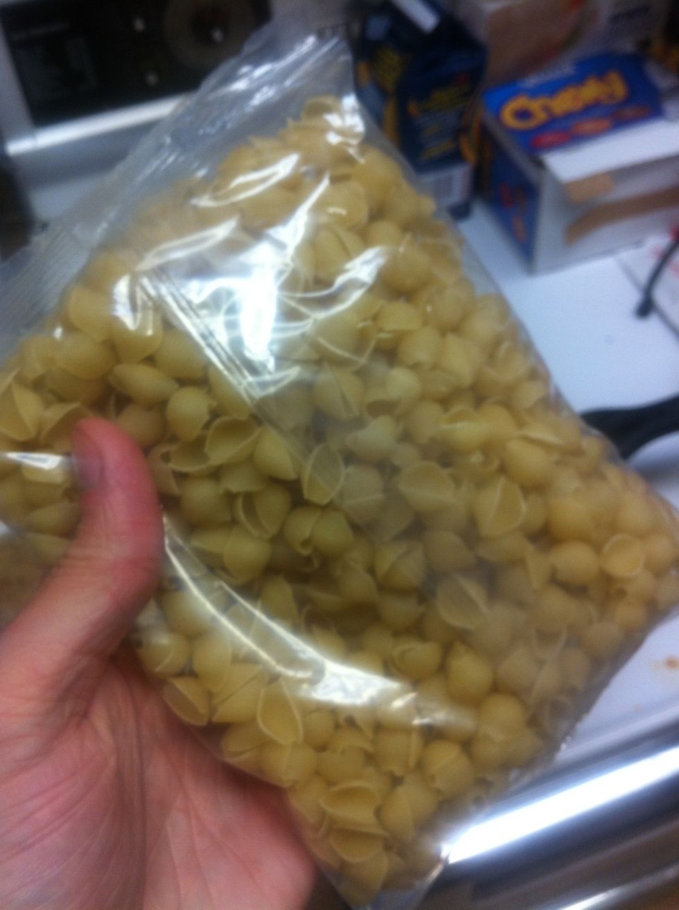 Add the noodles to the water.