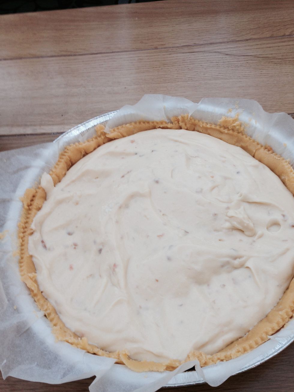 Add the ricotta cream, sprinkle the grated chocolate and the flaked alamonds, cook in hot oven for about 40 minutes