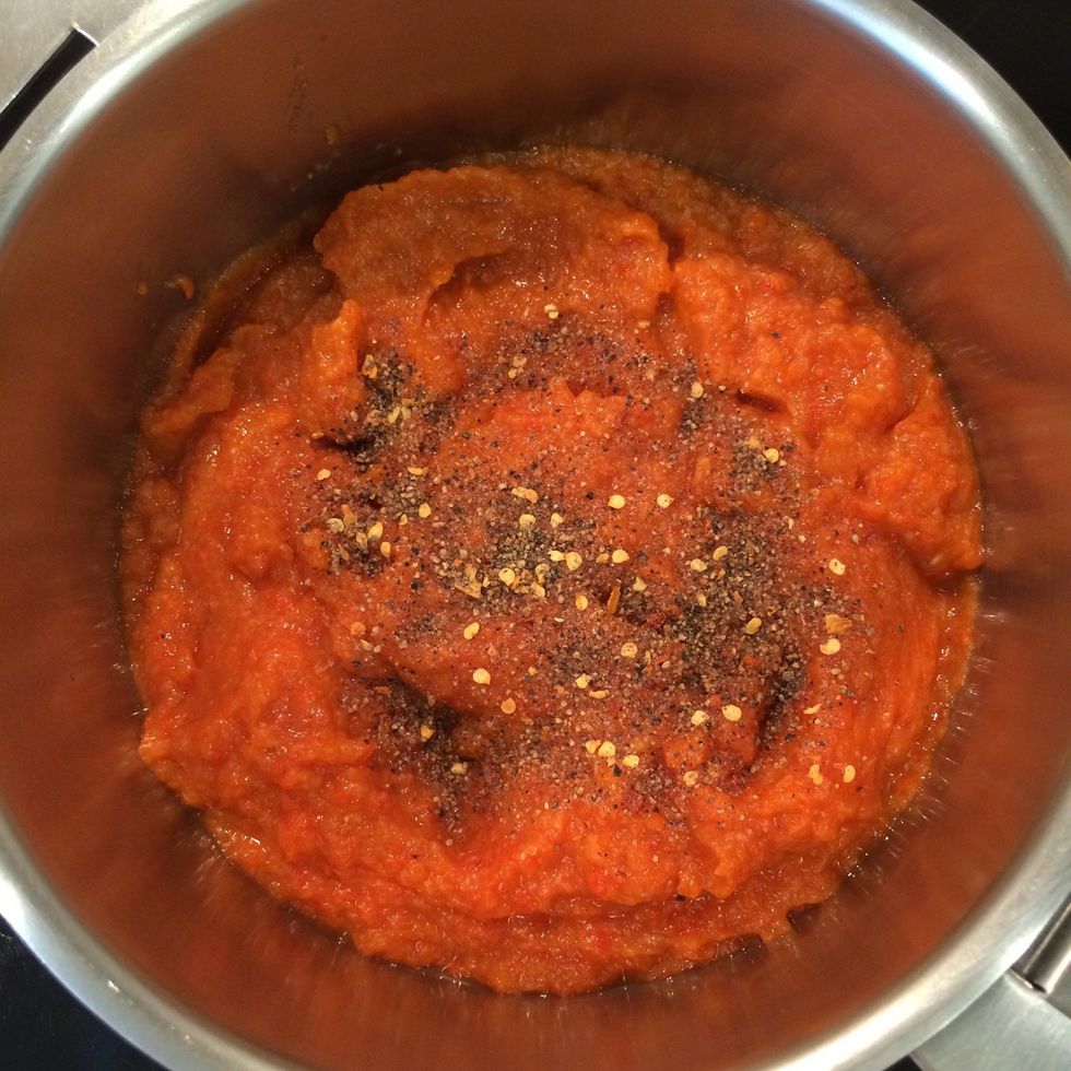 Add the spices, the vinegar and 2 Tsp sugar( personal addition).