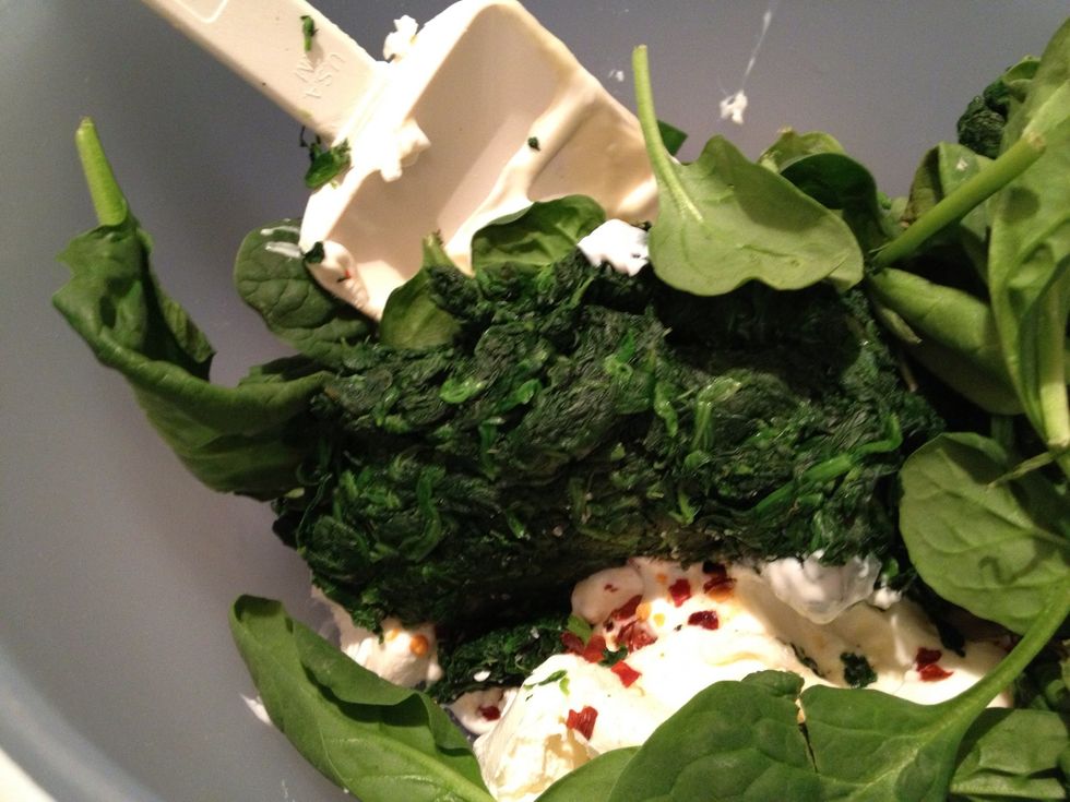 Add the spinach and artichokes to the bowl.
