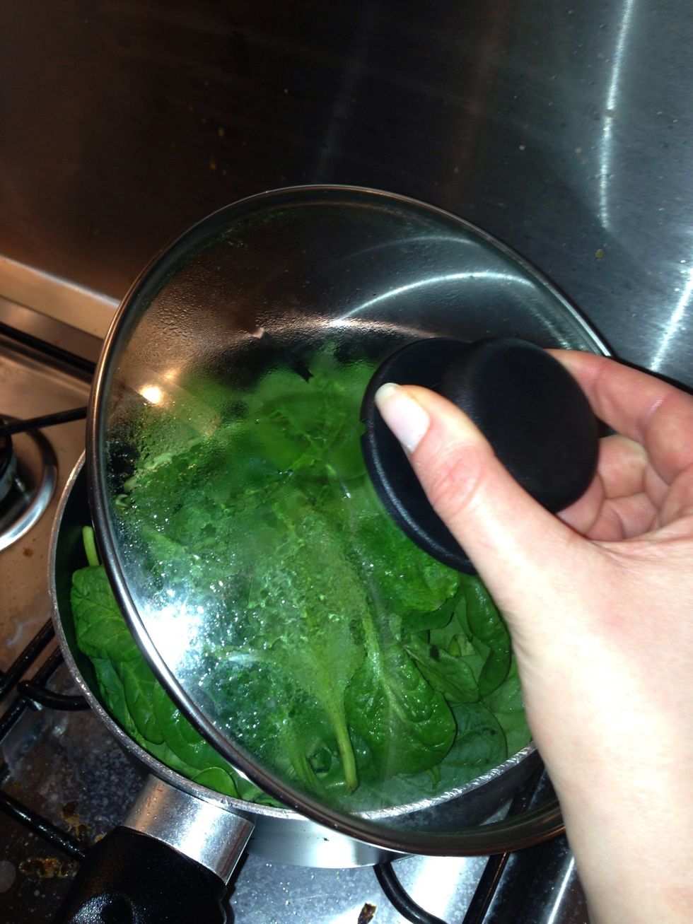 Add the spinach- I do about 2 hefty handfuls per portion- and I have man hands!! As my room mate informed me politely one evening \ud83d\ude32 So be GENEROUS!