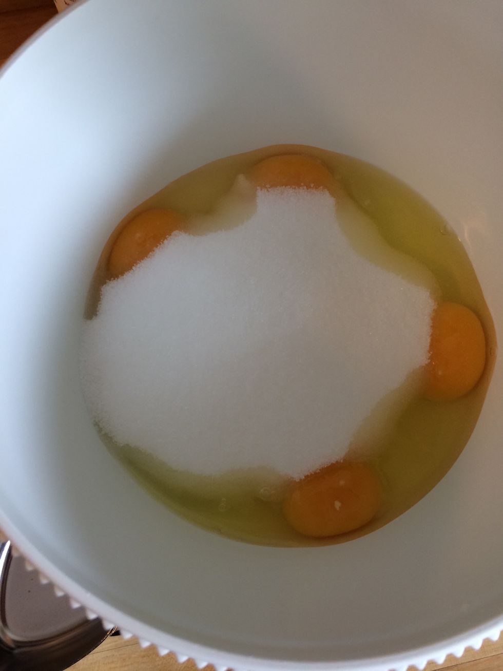 Add the sugar. 4 dl.