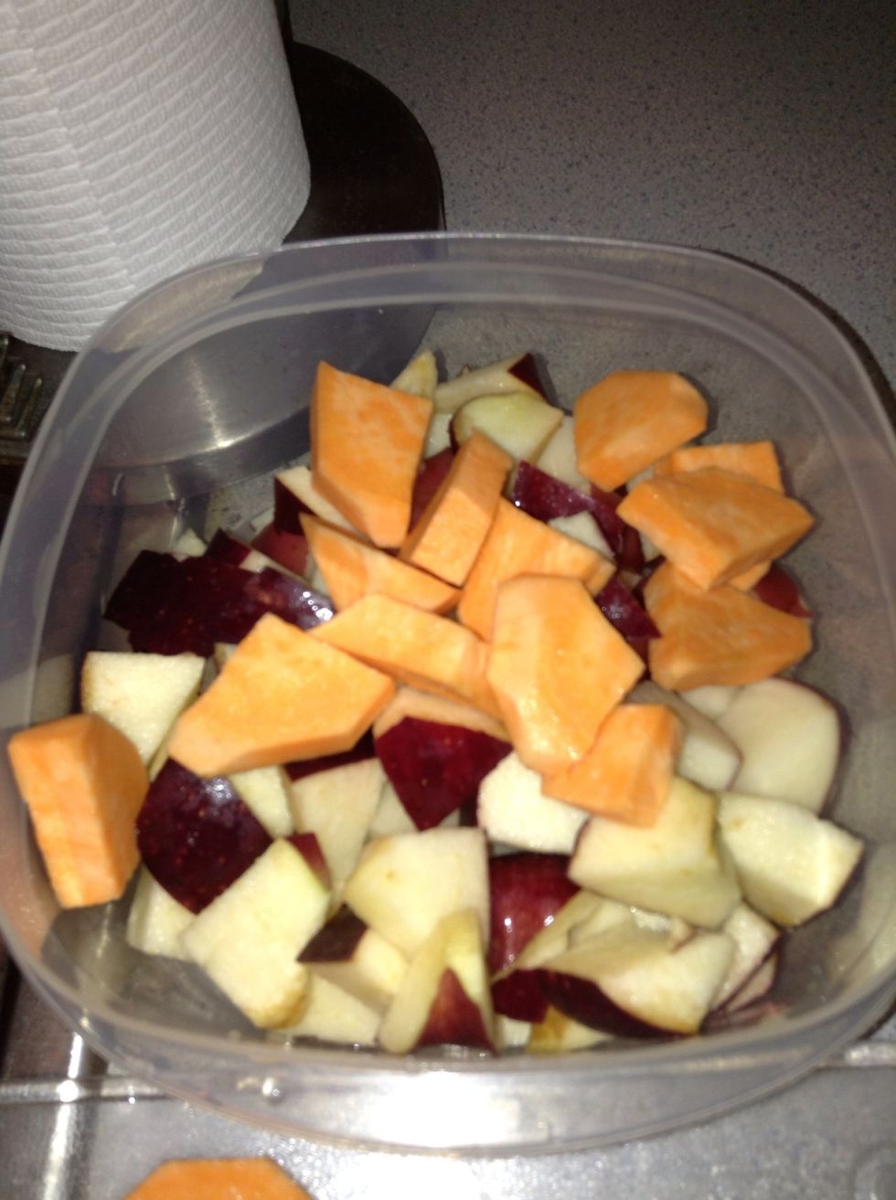 Add the sweet potatoes to the bowl with the apple and red potatoes. Set bowl aside