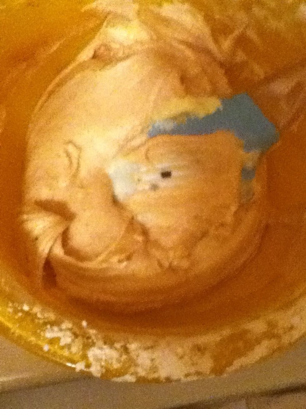 Add the vanilla and cinnamon. Taa daa!