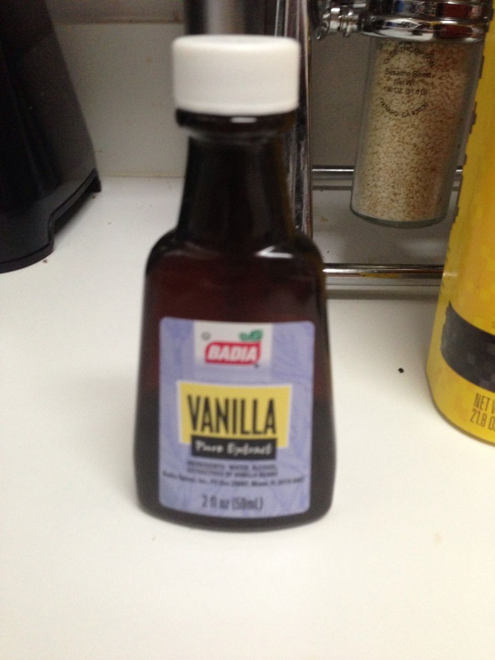 Add the vanilla extract to the bowl.