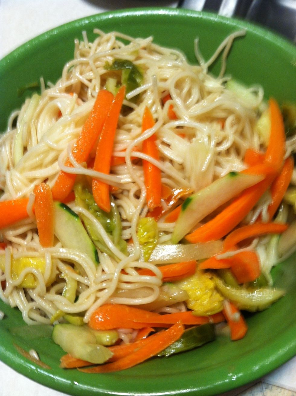 Add the vegetables, soy sauce, sesame oil, sugar, and vinegar and refrigerate for 30 minutes.