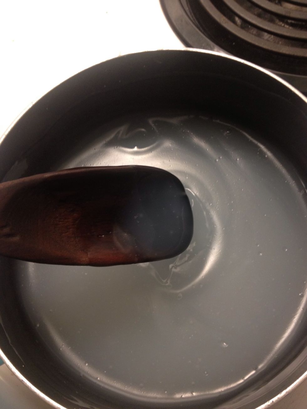 Add the water and the corn scratch keep stir until it looks thick like the pic  let it cool down before continue