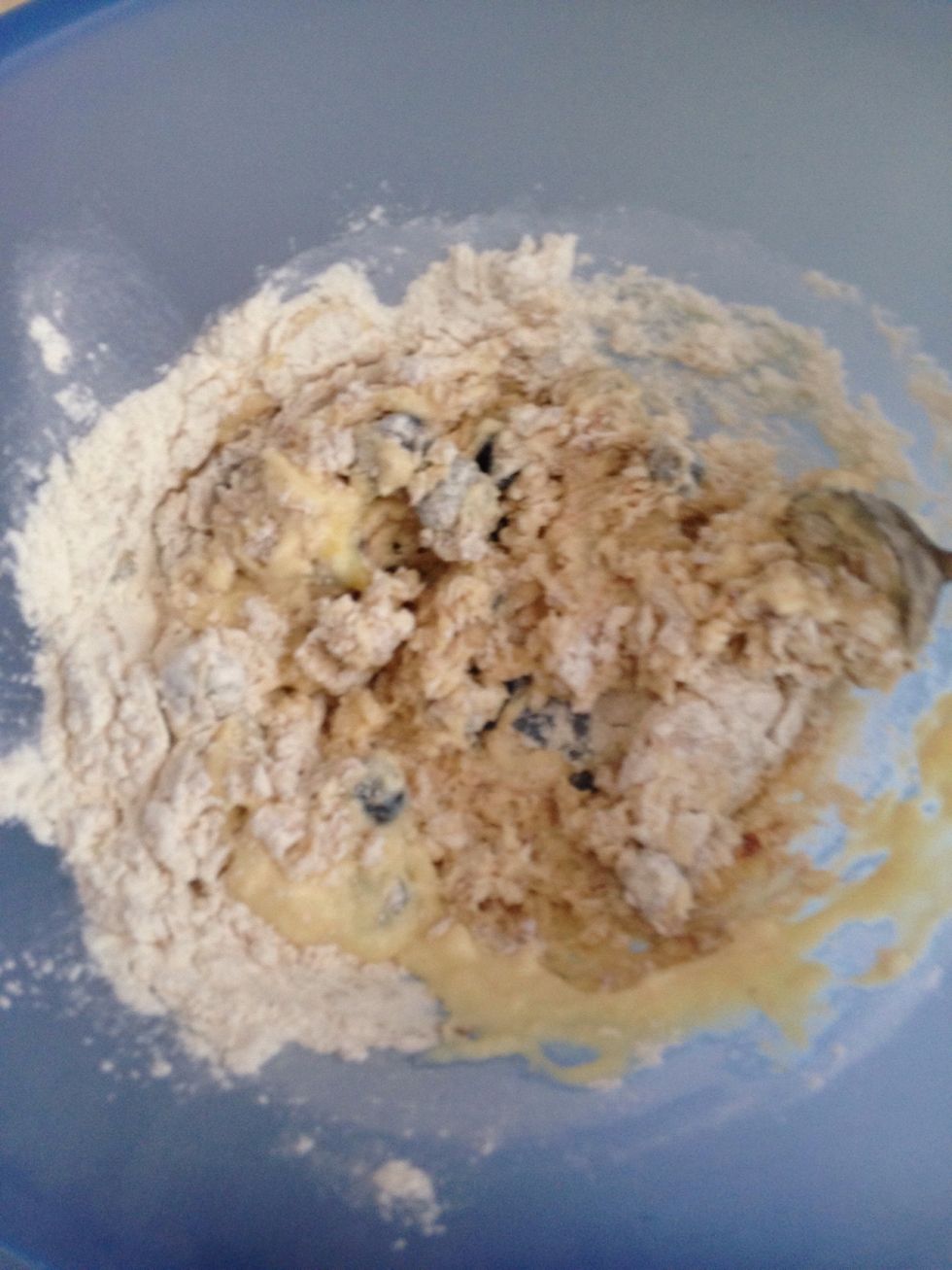 Add the wet ingredients to the dry ingredients, and mix until smooth and well-combined (i.e. no clumps of dry ingredients).