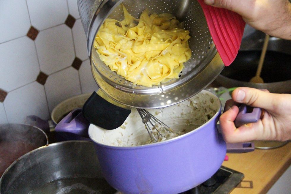Add to your bechamel sauce (check how to make bechamel sauce). I prepared my artichokes before cleaning them and cooking them in pot with water and white wine till they become soft. Chopped and added.