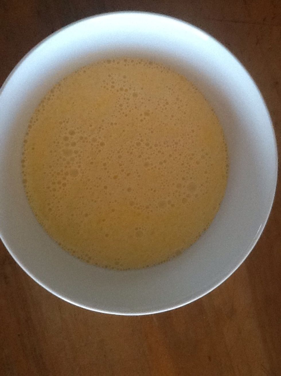 Add together the eggs, milk, melted butter and maple syrup and then wisk