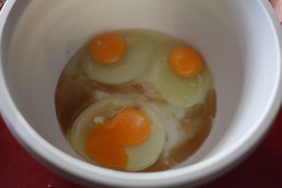 Add two tablespoon of vanilla essence to your 3 eggs.