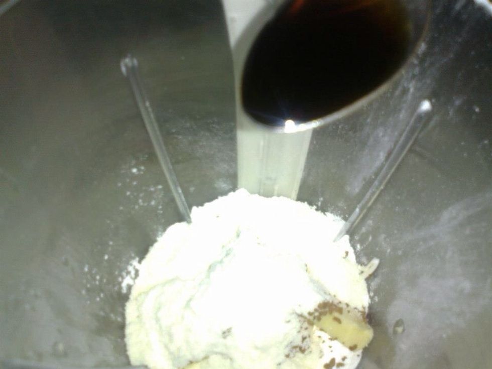 Add vanilla and the cream caramel