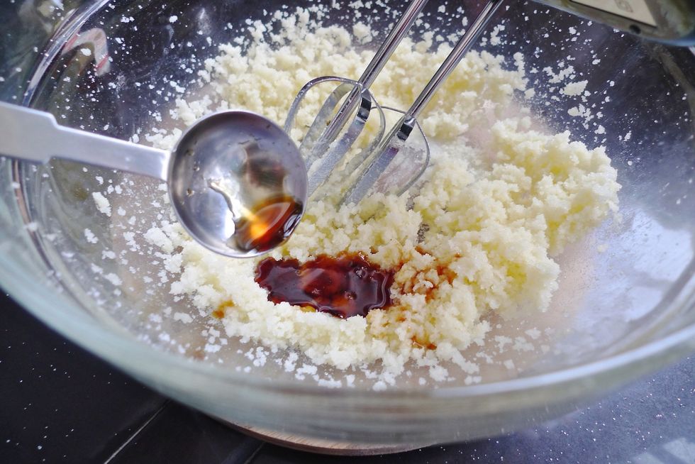 Add vanilla extract into the batter.