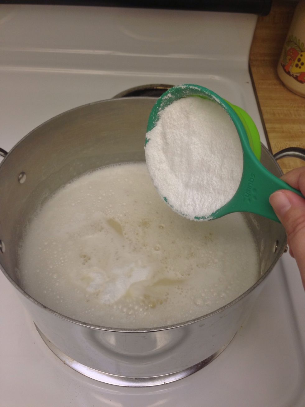 Add washing soda and stir until dissolved.