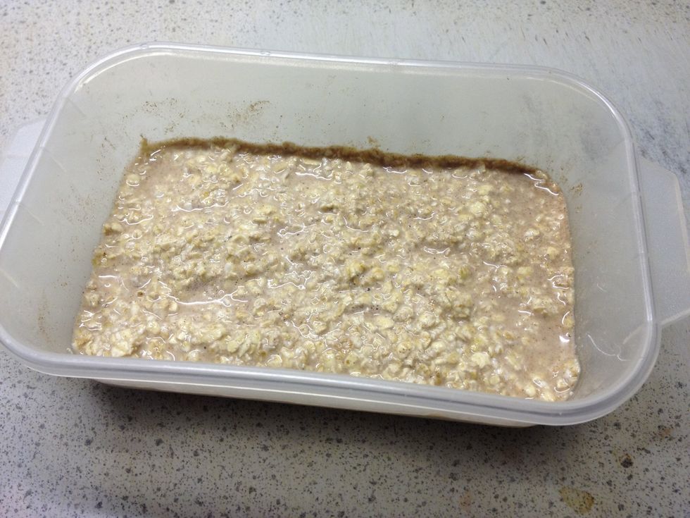 Add water almost up to level of oats, mix well and evenly