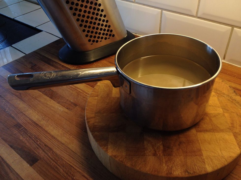 Add water and leave to stand overnight. The bicarb helps soften the skins, this is essential for achieving the super-smooth Hummus.