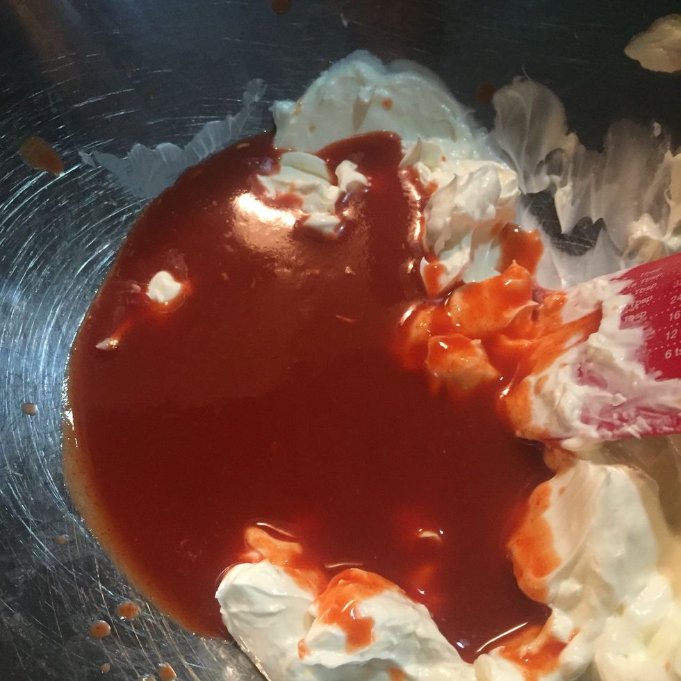 Add wing sauce and mix everything well.
