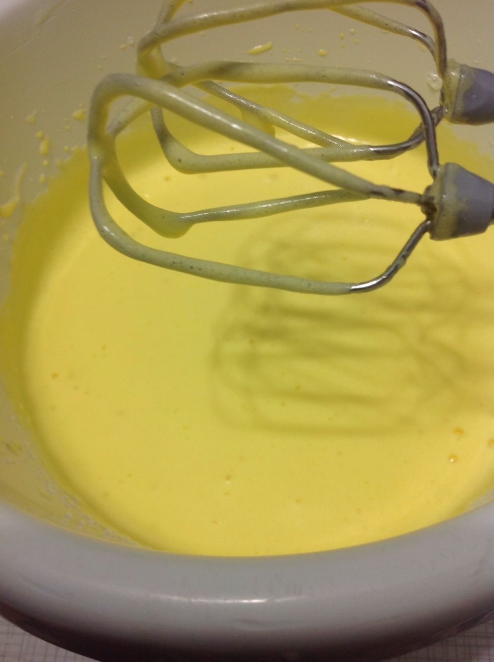 Add yolk to albumen and mix it together