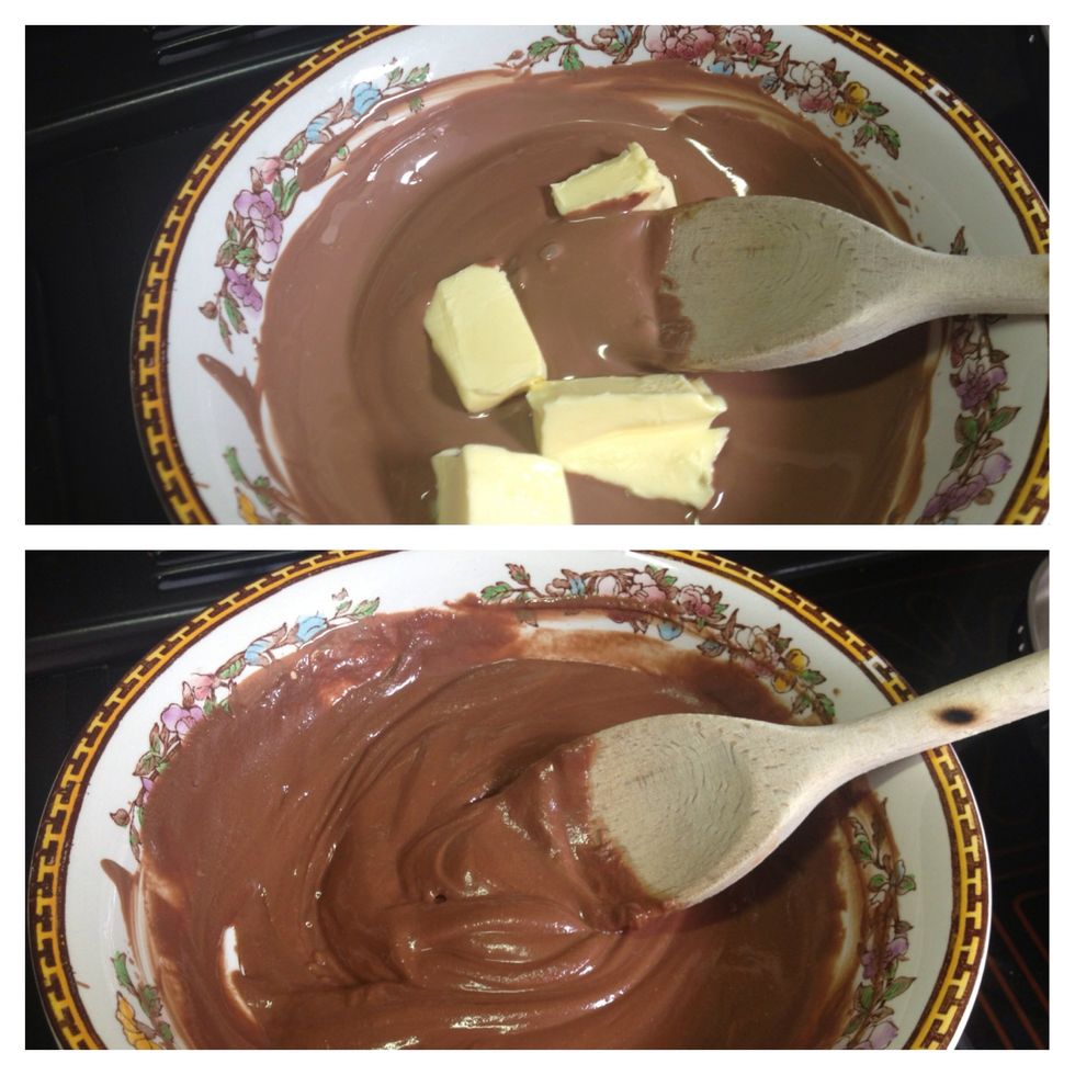 Add your 50g of butter and keep stirring until melted and smooth, keep the heat on simmer.