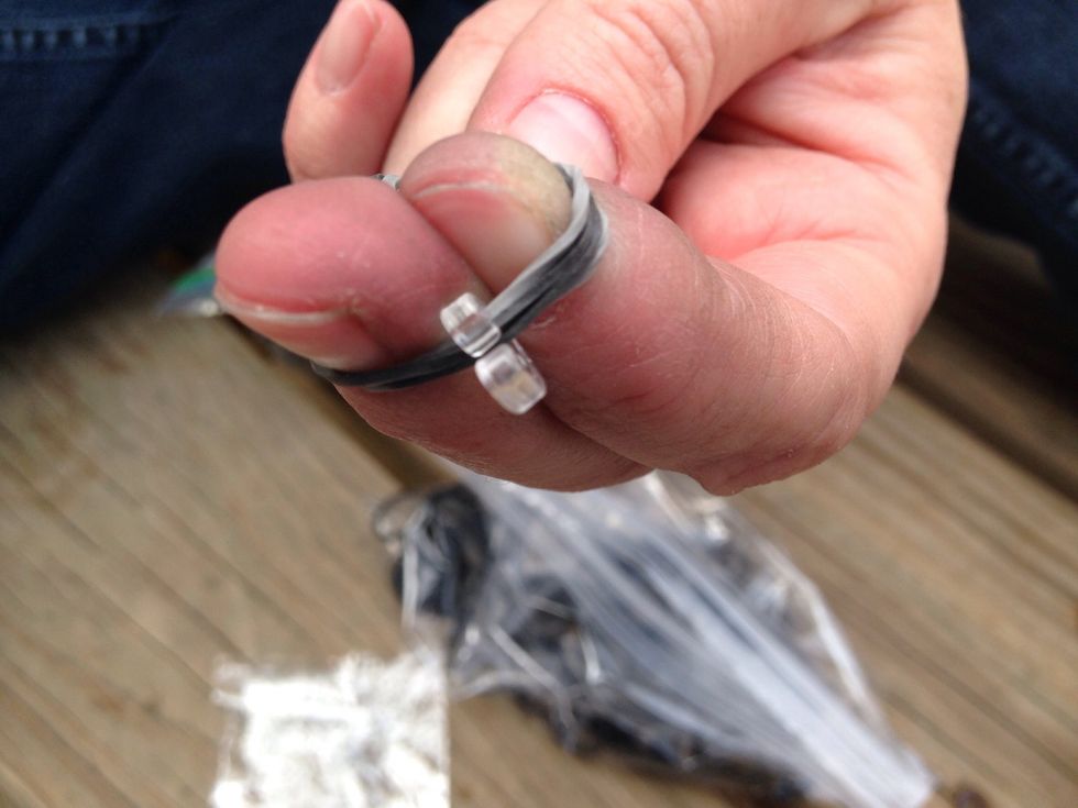 Add your C clip to the bands