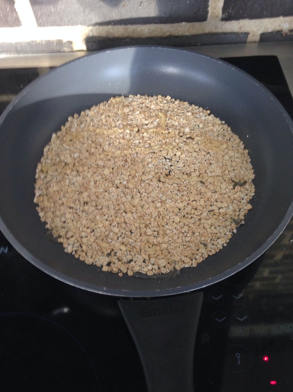 Add your honey, I'm using akacie honey