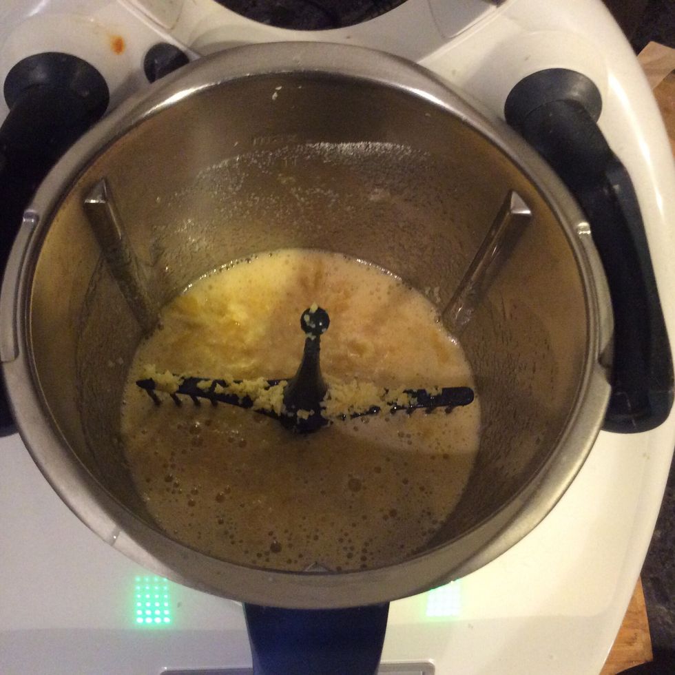 Add zest and juice of 3 lemons and stir.