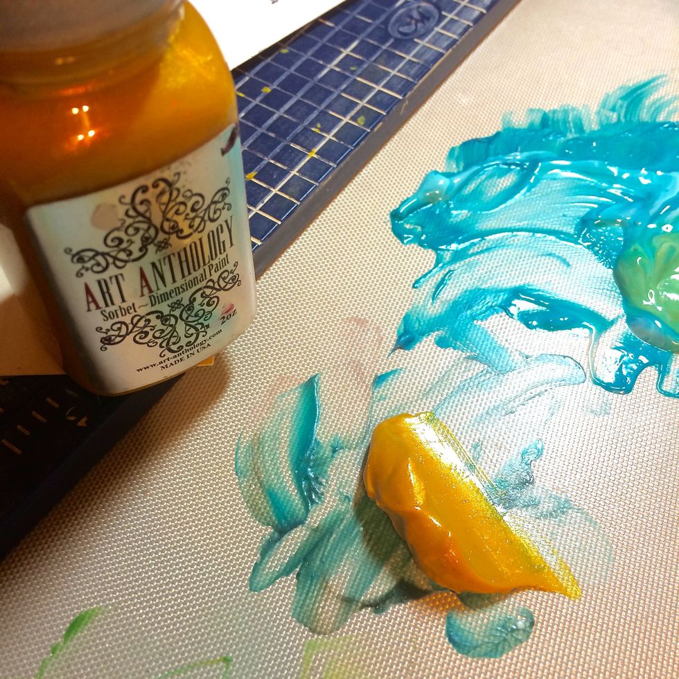 Adding some Mayan Gold Velvet to my canvas.