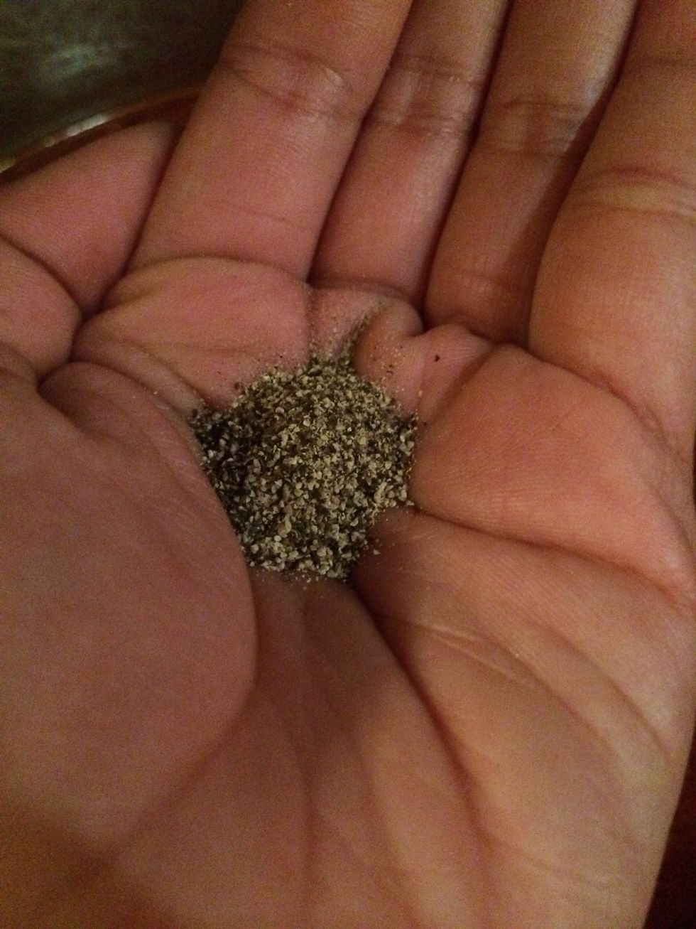 Adding Some pepper to taste\ud83d\udc49 Oh & I forgot to take a picture of the crushed cloves of garlic,which I also added right after the pepper.