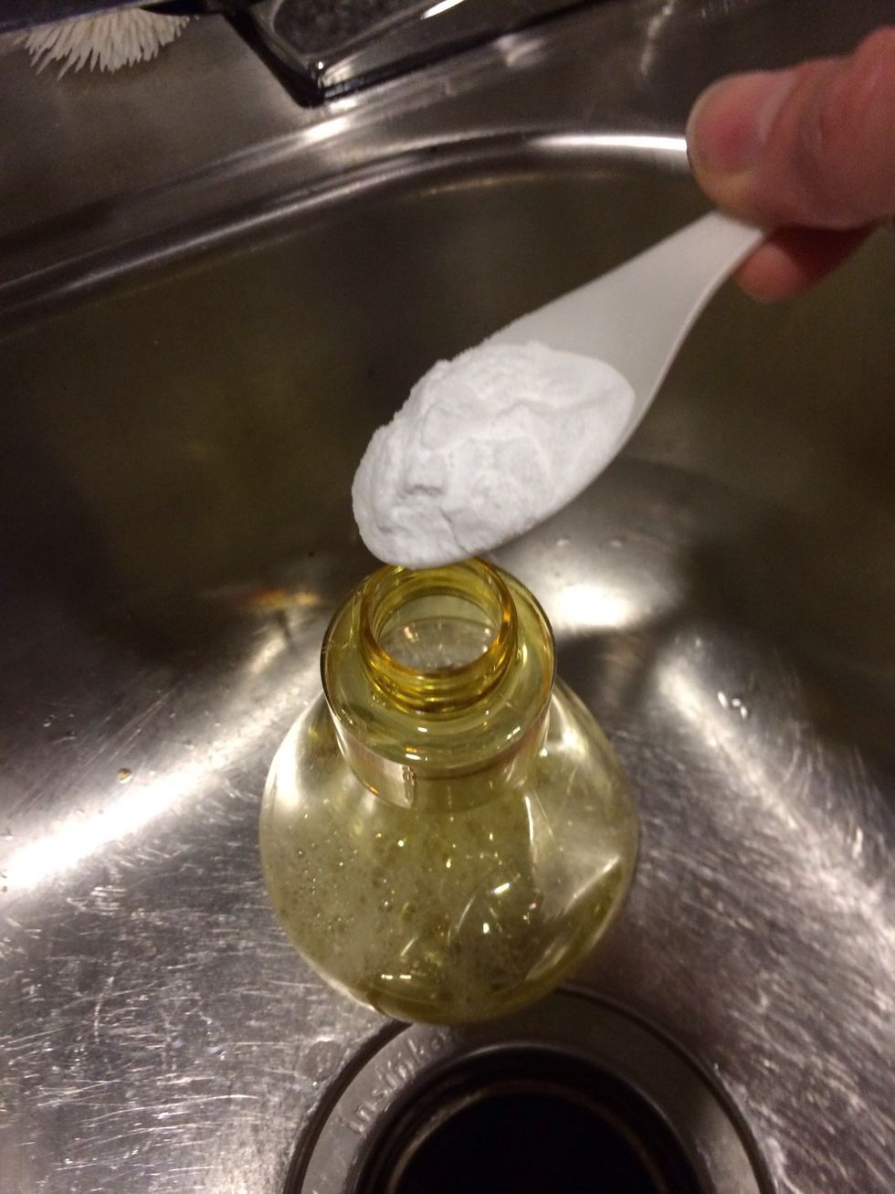 Adding the baking soda to vinegar will cause a reaction but it will eliminate the vinegar odor.