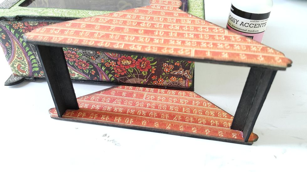 Adhere your black lid holder in place using strong glue, leave to dry