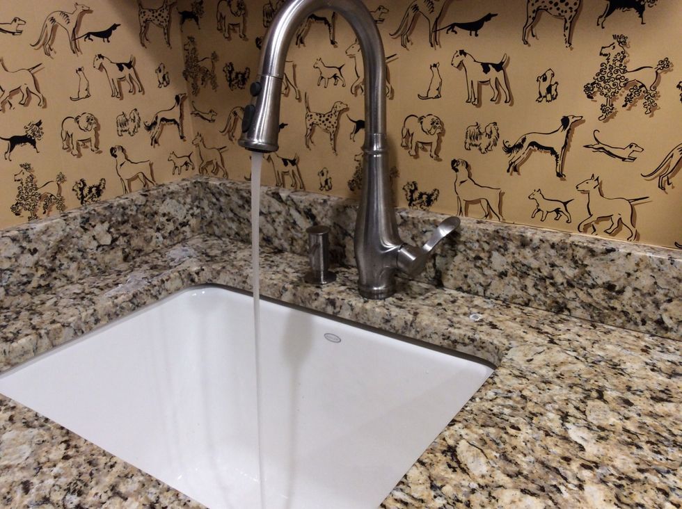 Adjust the water to the right temperature.