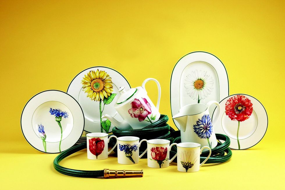 Adorn your table with Wild Rose, Blue Cornflower, Yellow Sunflower, White Daisy or Red Poppy flowers. Mix and match all your favorite designs to create a custom table setting perfect for any season.