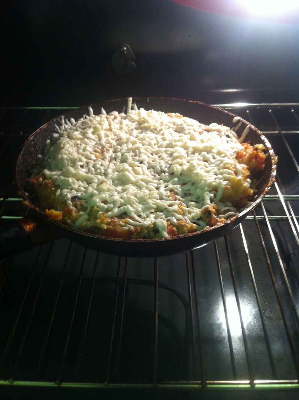 After 20 min put everything into the oven for 3 min than take it out put cheese on it and put it back into the oven for 5-7 min to make the cheese ready