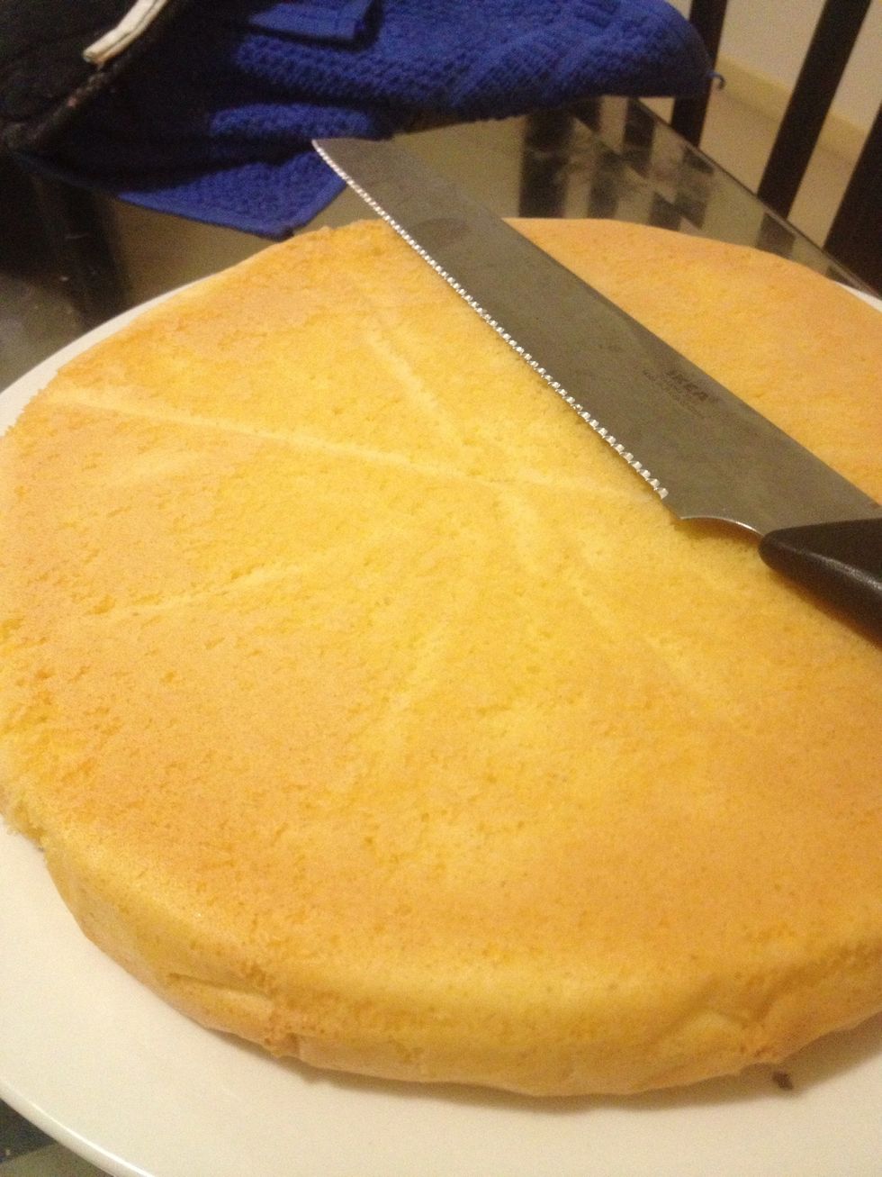 After 25 minutes, rest the cake for about half an hour