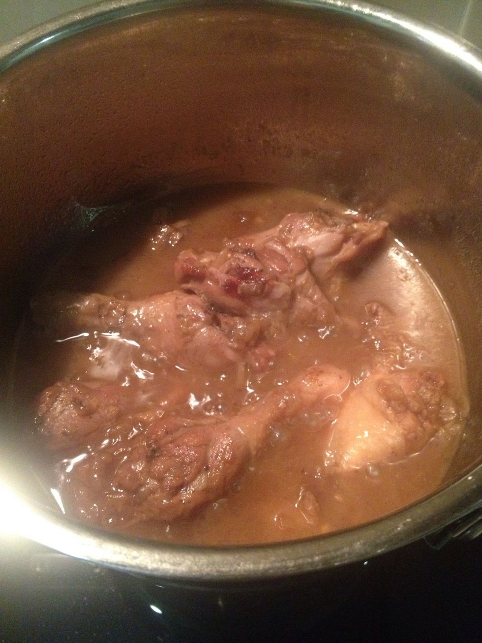 After 30 minutes, the gravy has thicken up.