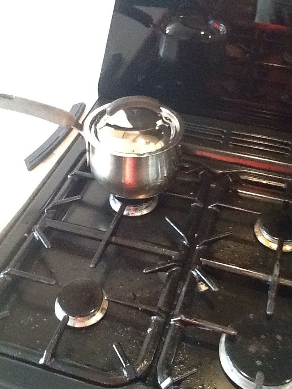 After 5 minutes take the pan off the heat and leave it for 30 minutes. Do not take the lid off of the pan until the 30 minutes are up.