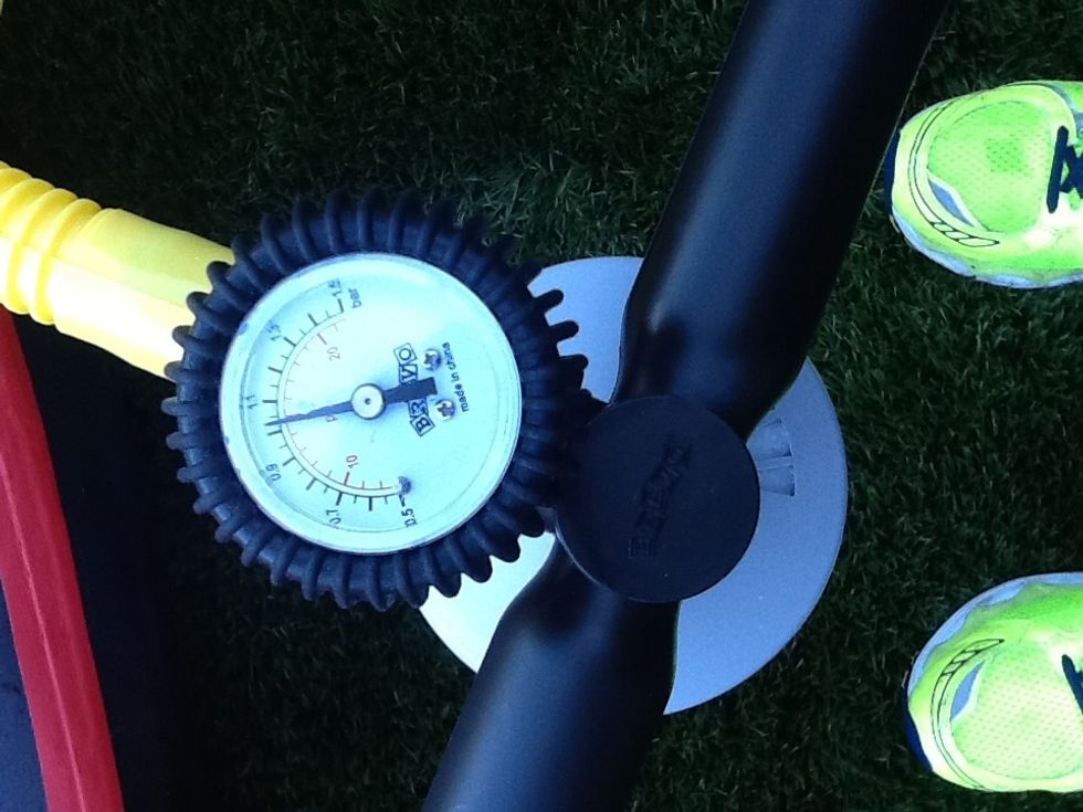 After about 165 to 175 pumps you should be at 15 psi. This, of course, is also dependent on your strength and the quality of the pump. Pumping from 10 psi up to 15 psi should be tougher.