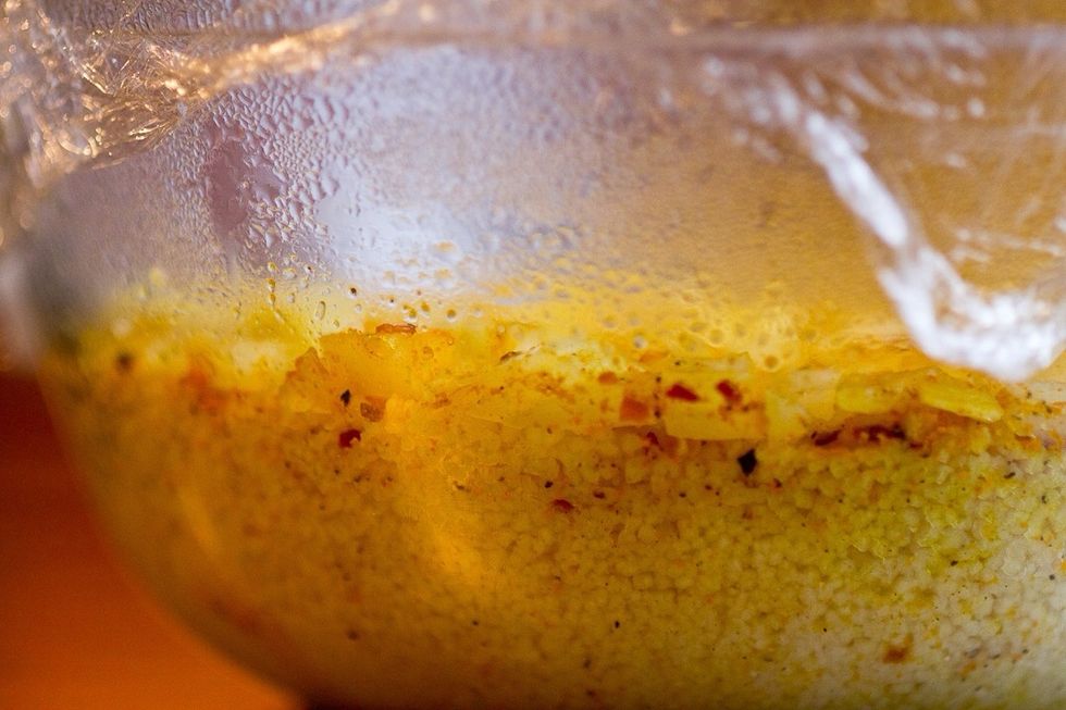 After about 5-6 minutes, all of the liquid is absorbed and the couscous is ready.