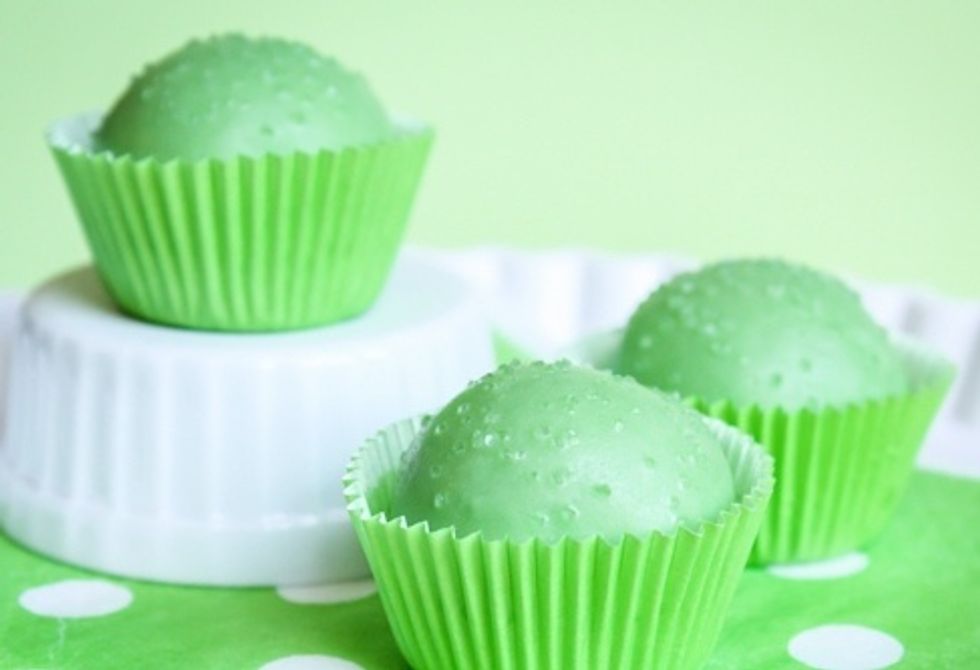 After freezing you can now eat them for yourself or put them in min cupcake liners and gift them away.