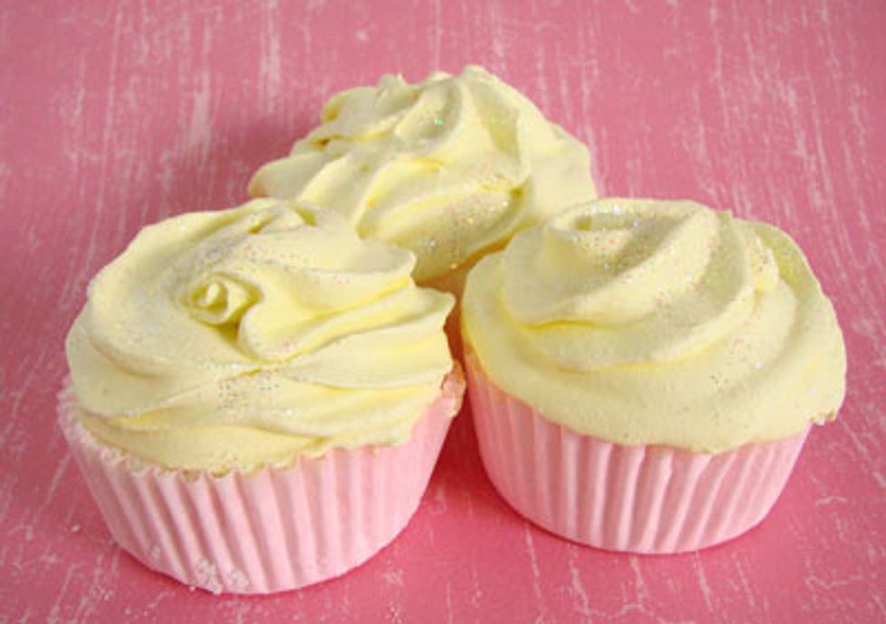 After hardening the cupcake should look like this. Now its ready for use or gifting away.