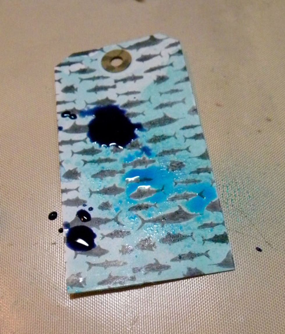 After stamping the image onto the tag, I added more Waimea Bay and Lark. By layering the colors, it makes them deeper and more intense.