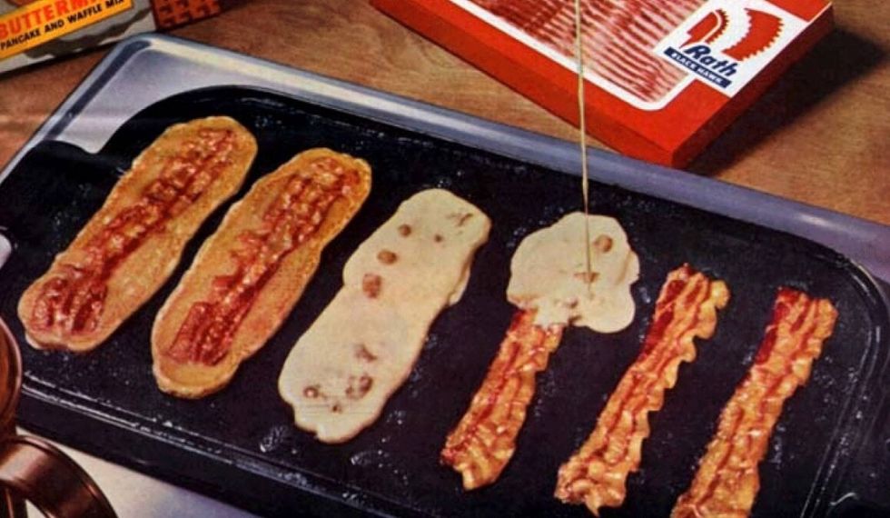 After that, tip your pre prepared pancake mix evenly over your bacon slices. Let this cook and then flip pancakes like usual. Until everything is cooked fully.