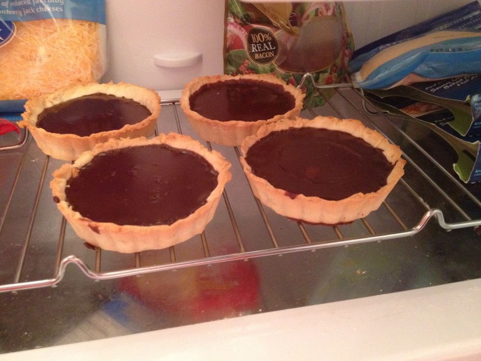 After that you can take out of the pan and place onto the cooling rack for 15/20 mins