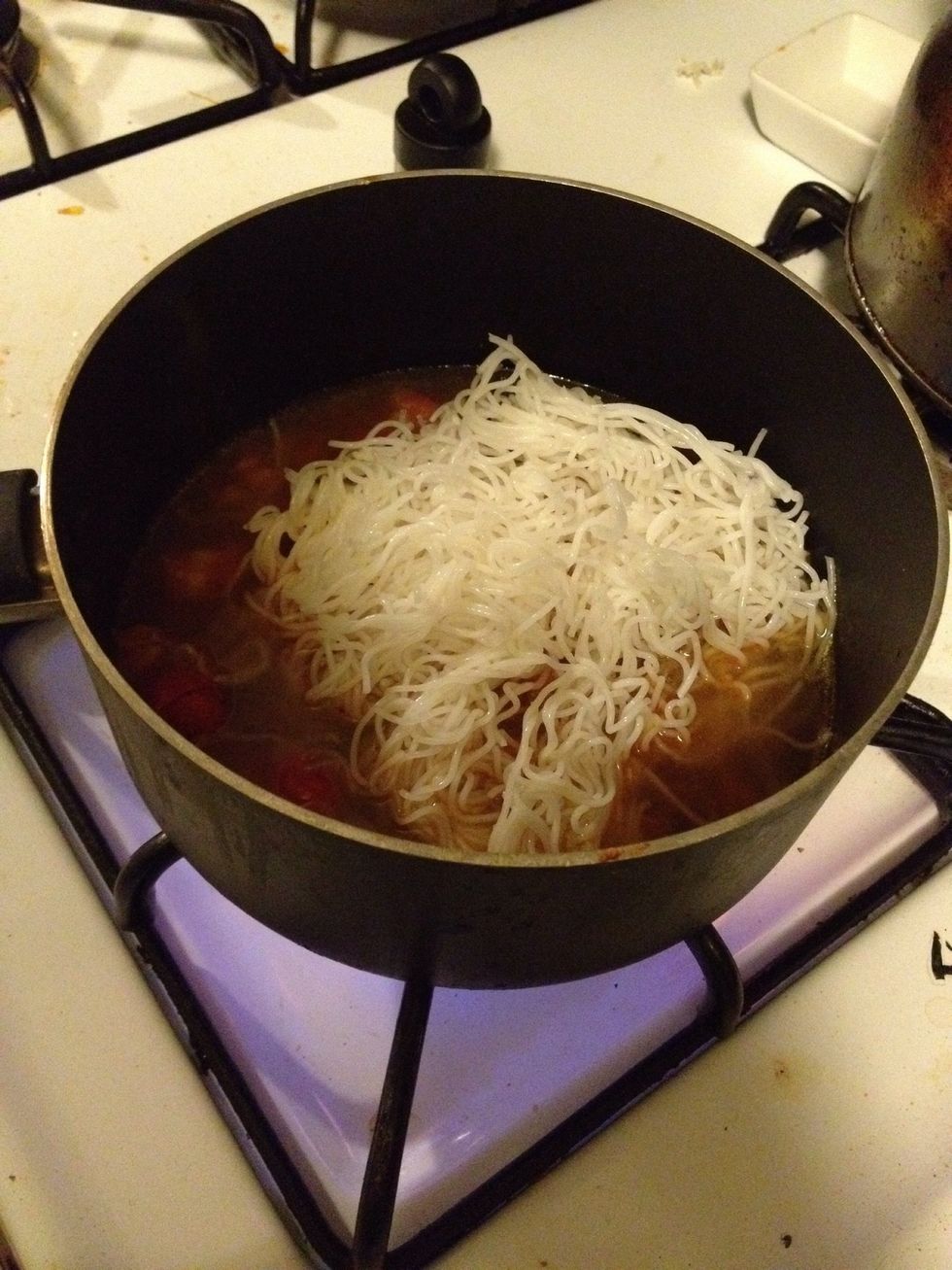 After the water boiling, add the noodle.